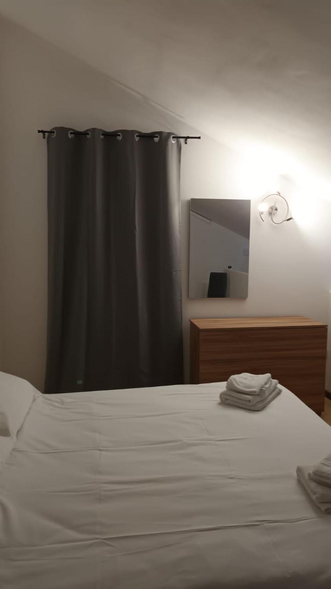 Apartamento Casa N 1 Con Parcheggio Privato E Colonnina Ricarica Livorno Exterior foto