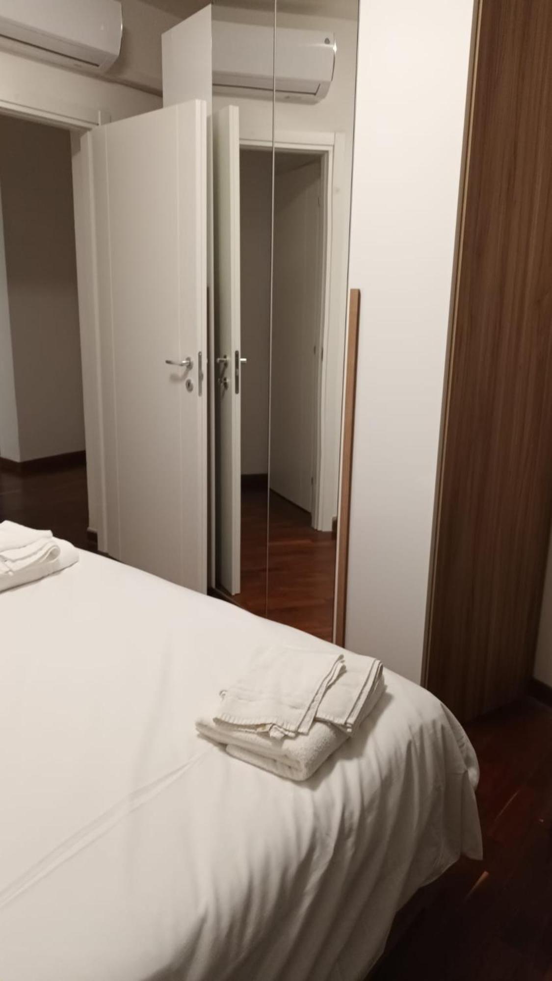 Apartamento Casa N 1 Con Parcheggio Privato E Colonnina Ricarica Livorno Exterior foto